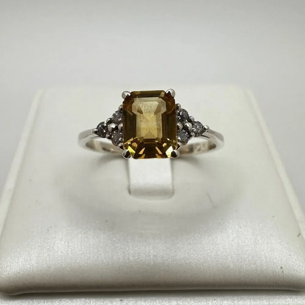 NWOT 4x6mm emerald cut citrine with accent cz diamonds ring in‎ solid 925!